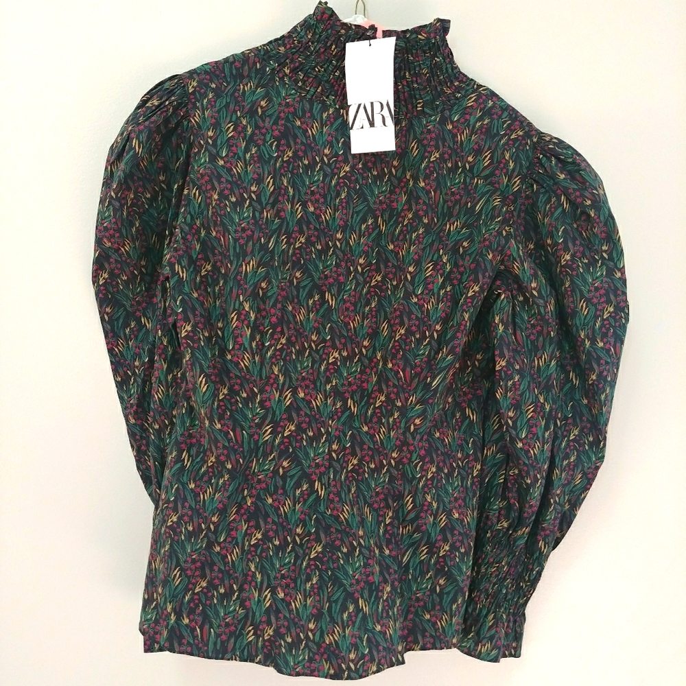 Zara blouse with ruffle size medium